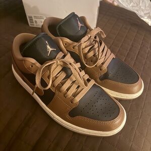 Jordan Women's Black and Brown Sneakers